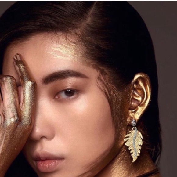 Alexis Bittar Gold Georgian Feather Swarovski Crystal Post Drop Hinged Earrings - Picture 2 of 15